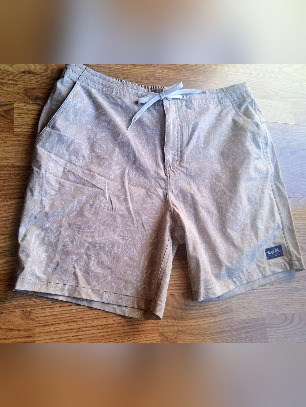 NWT Mens Salt Life Swim Trunks Swimsuit Board Walk Shorts Oatmeal SZ 34 MSRP $64